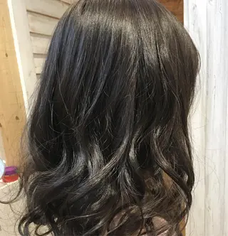 カラー 松田 和樹のヘアスタイル