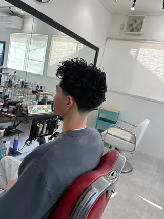 ショート パーマ メンズ 本間 颯太のヘアスタイル