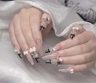 ネイル Lee Nailsのネイルデザイン