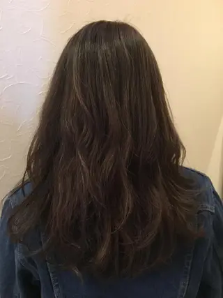 セミロング カラー ヘアアレンジ IVY villa Suzu.のヘアスタイル