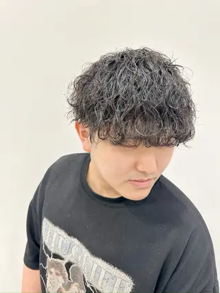 ミディアム パーマ メンズ 師藤 達也のヘアスタイル