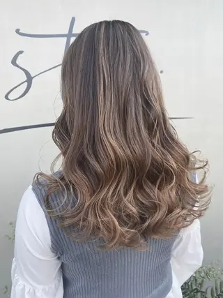 ロング Ster. Harukaのヘアスタイル