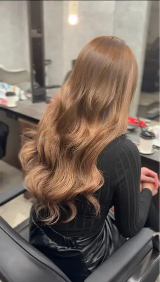 ロング 最高級人毛 100%エクステ茉央のヘアスタイル