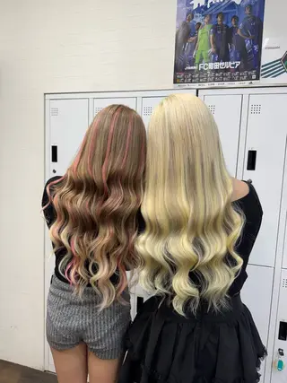 ロング 横浜🦋ハイトーン 🫐シャドウルーツのヘアスタイル