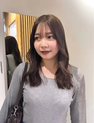 ロング カラー Nana/透けカラー ×似合わせカットのヘアスタイル