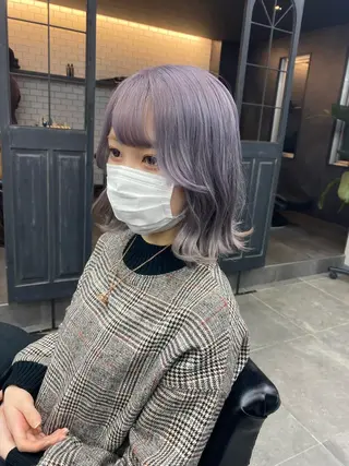 ミディアム maco 艶感ハイトーン🦋のヘアスタイル