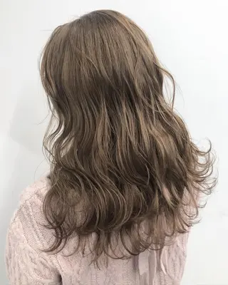 ロング カラー ヘアアレンジ 【公式】amble luxe池袋東口🩷のヘアスタイル