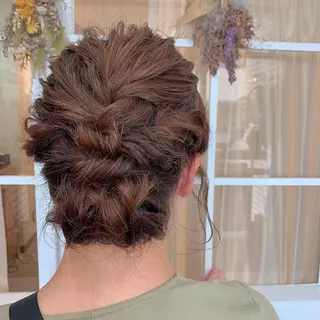 ミディアム 緑川 瑞穂のヘアスタイル