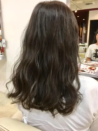 ロング カラー 工藤 萌香のヘアスタイル