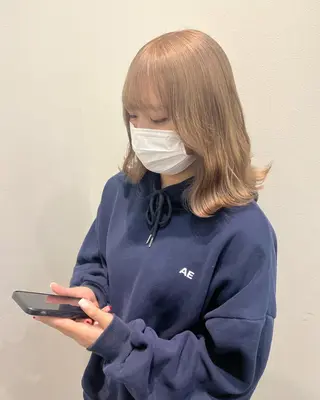 ミディアム 長山 茉白のヘアスタイル