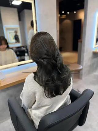 ロング カラー ヘアアレンジ レイヤー×透明感カラ ーHAYATOのヘアスタイル