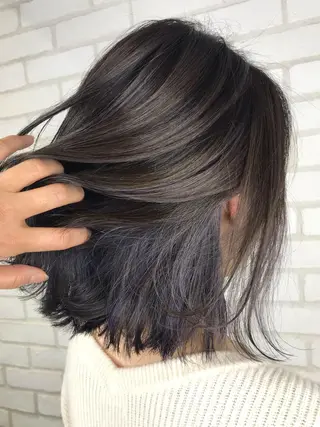 ショート カラー 小島 侑衣のヘアスタイル