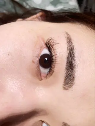 マツエク・マツパ ラルース所属・ラルース ヘアのマツエク・マツパデザイン