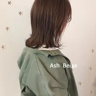 ミディアム カラー 市川 千夏のヘアスタイル