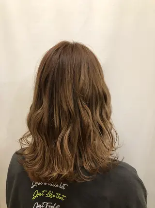 セミロング カラー パーマ ヘアアレンジ 暖色ボブ 🍊rikakoのヘアスタイル