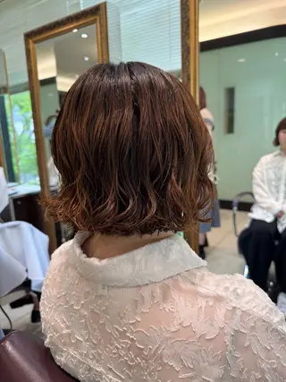 ショート 大人可愛い♡コテ巻き パーマ🌼杉田 萌恵のヘアスタイル