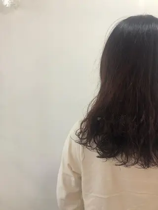セミロング パーマ 塔崎 りこのヘアスタイル