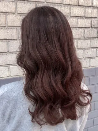 ロング カラー 関 彩花のヘアスタイル