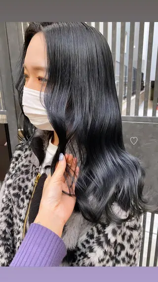 ロング ウルフカット/吉村 桃子のヘアスタイル