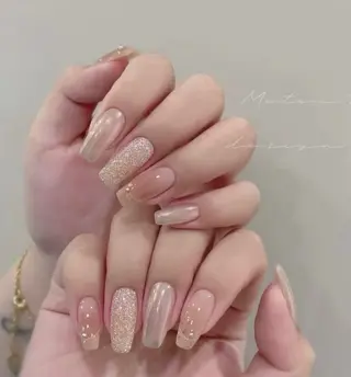 ネイル 高木 維麗絲のネイルデザイン