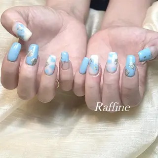 ネイル RAFFINE haru🦋🩵のネイルデザイン