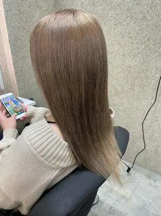 ロング 韓国風レイヤー ハイトーンRYOTAのヘアスタイル