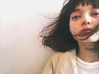 ミディアム カラー パーマ 山下 千明のヘアスタイル