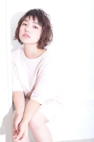 ショート カラー パーマ 丸みショートボブ/ タッセルボブ 吉野のヘアスタイル