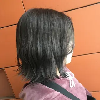 ショート カラー 井手 孔介のヘアスタイル