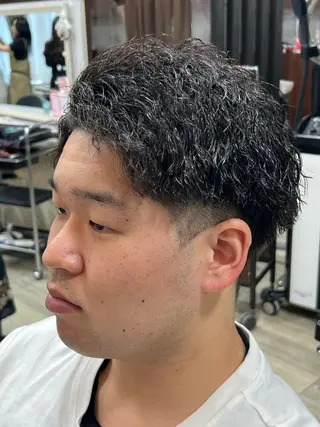 パーマ メンズ 🔥メンズ特化🔥 \健介/のヘアスタイル