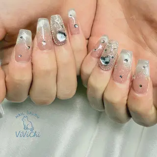 ネイル ViViChi 梨帆のネイルデザイン