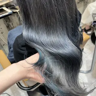 カラー ヤマダ サクラのヘアスタイル