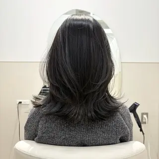 ミディアム ツヤ髪♡ 佐取歩のヘアスタイル