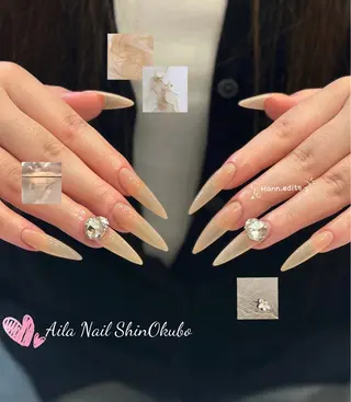 ミディアム Aila Nail ShinOkuboのネイルデザイン