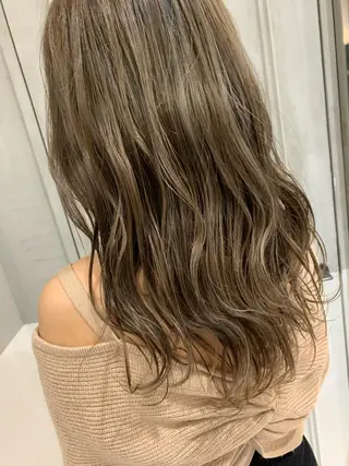 ロング オリーブ カラー✨有坂映哉のヘアスタイル