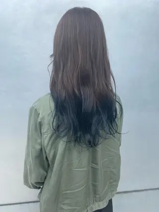 ロング カラー パーマ ヘアアレンジ メンズ キッズ ネイル マツエク・マツパ 韓国🇰🇷レイヤー カットオリーブカラーのヘアスタイル