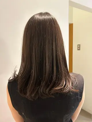 ミディアム 青井 梨紗のヘアスタイル