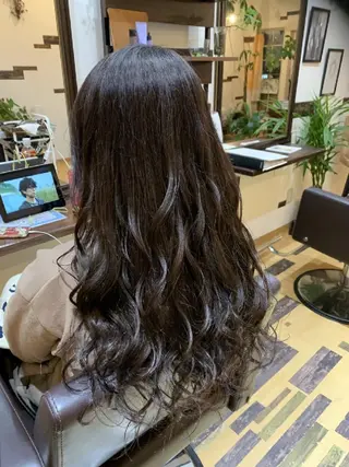 ロング カラー サトウ シューイチのヘアスタイル