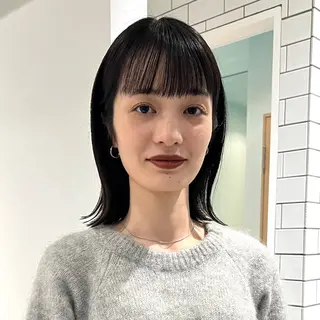 ミディアム 峯田 優花のヘアスタイル