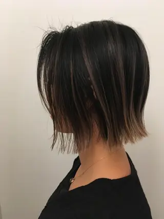 カラー 坂上 岳のヘアスタイル