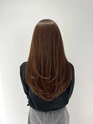 ロング 井上 育海のヘアスタイル