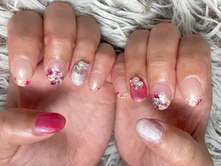 ショート ネイル ✴︎ Delightのネイルデザイン