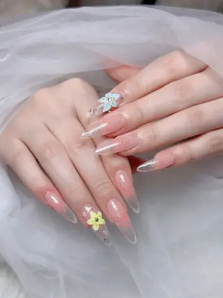 ネイル Aimee Nail Studioのネイルデザイン