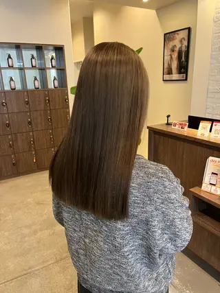 ロング カラー ブリーチ⏳艶カラー Natsukiのヘアスタイル