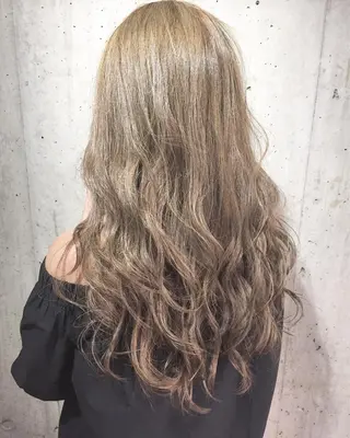 セミロング カラー パーマ ヘアアレンジ メンズ キッズ ネイル マツエク・マツパ 韓国風×透明感カラー 髪質改善オタベシンヤのヘアスタイル