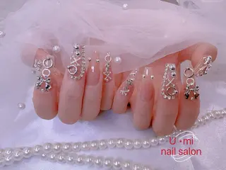 ネイル UMI ネイルサロン新宿🎀のネイルデザイン
