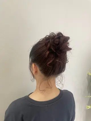 セミロング ヘアアレンジ 堀 ゆきみのヘアスタイル