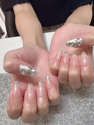 ネイル ガレンドウ 白澤 愛子のネイルデザイン