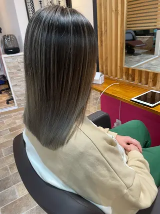 セミロング カラー ヘアカラー&縮毛矯正 STAR☆RIVERのヘアスタイル