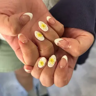 ネイル Yumi シンプルネイルのネイルデザイン